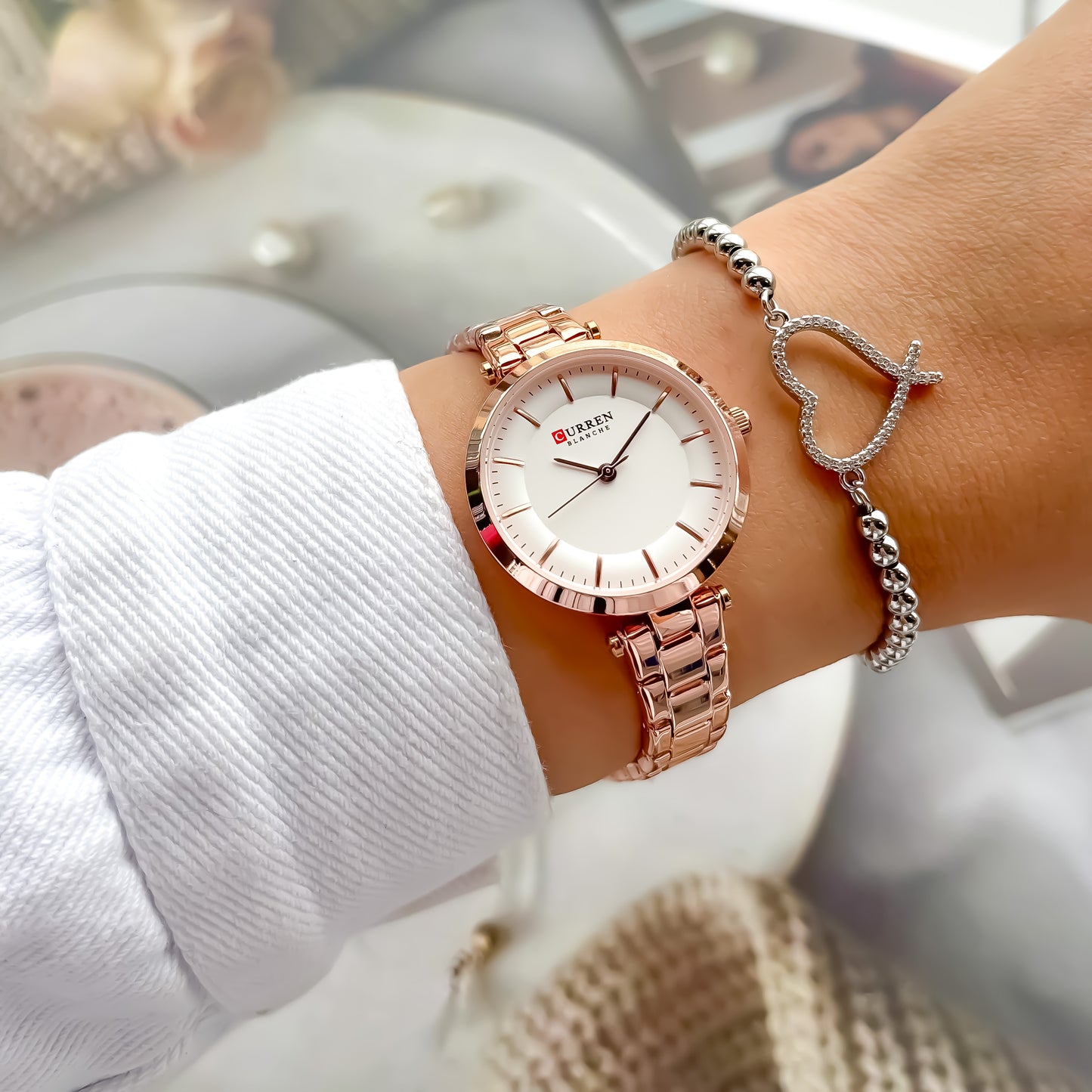 Reloj de Dama Curren 9054 + Esfero Curren+ Bolsa de Regalo