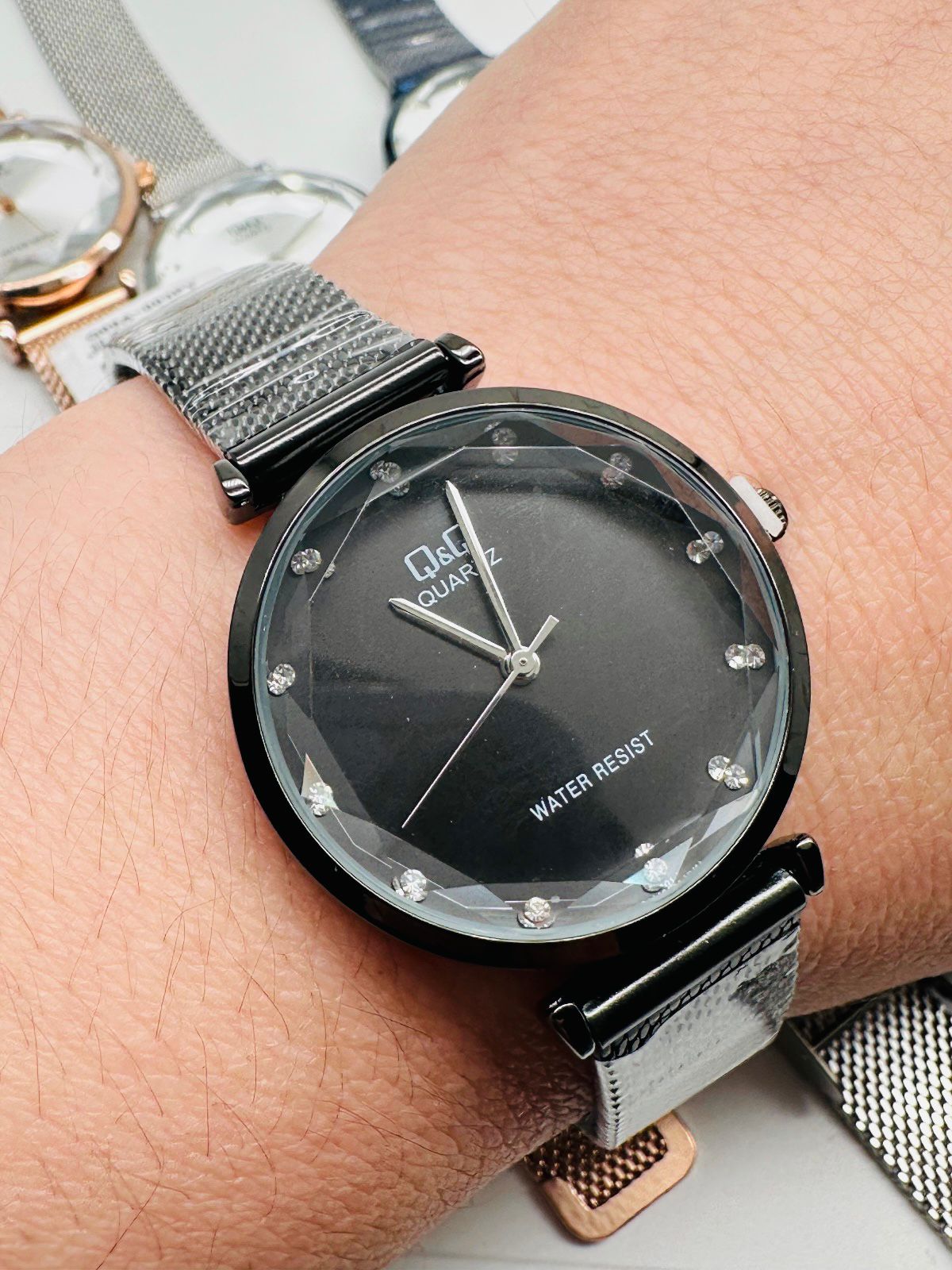 Reloj Q&Q de Dama 4