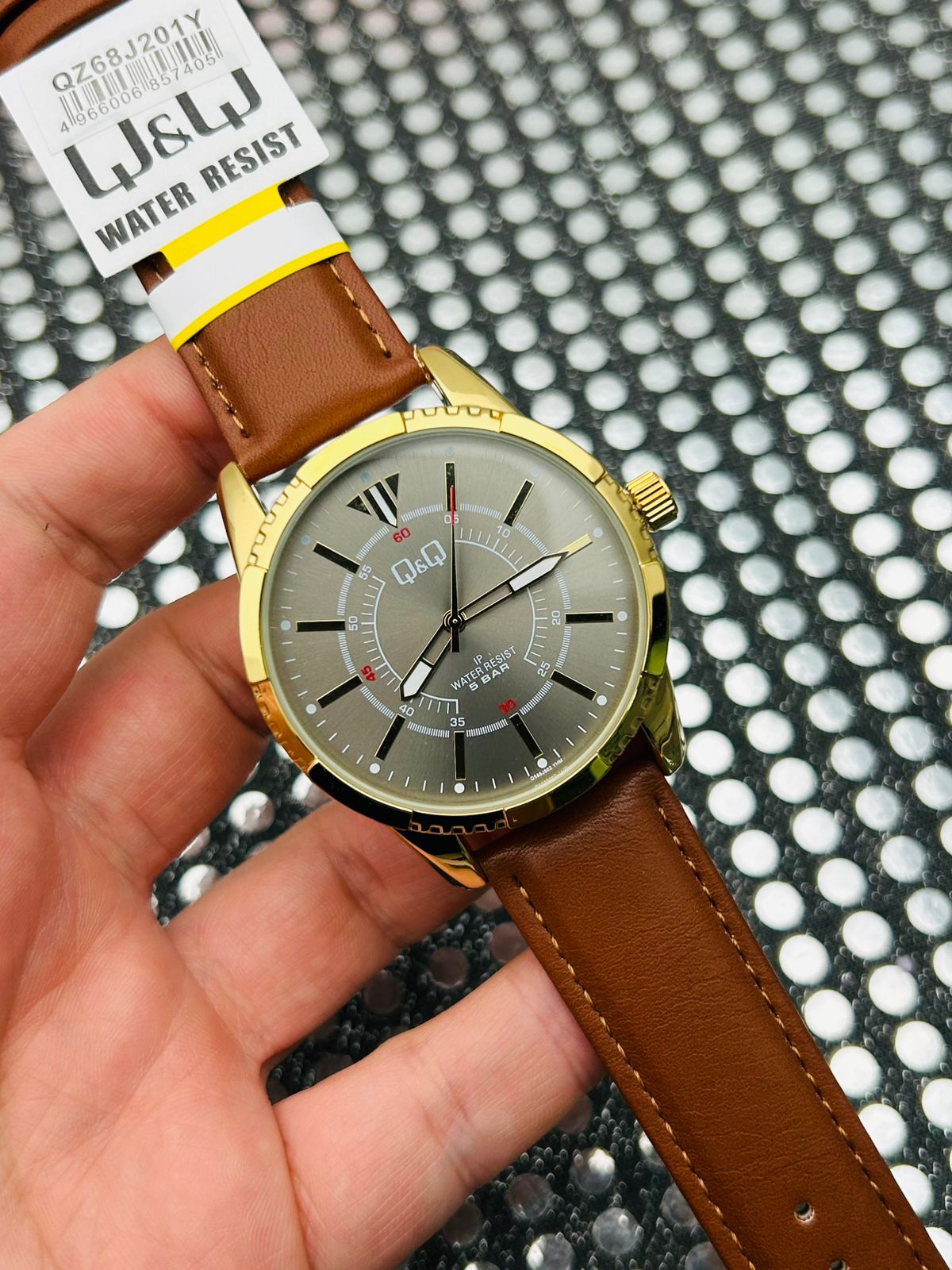 Reloj Q&Q Pulso en Cuero para Hombre