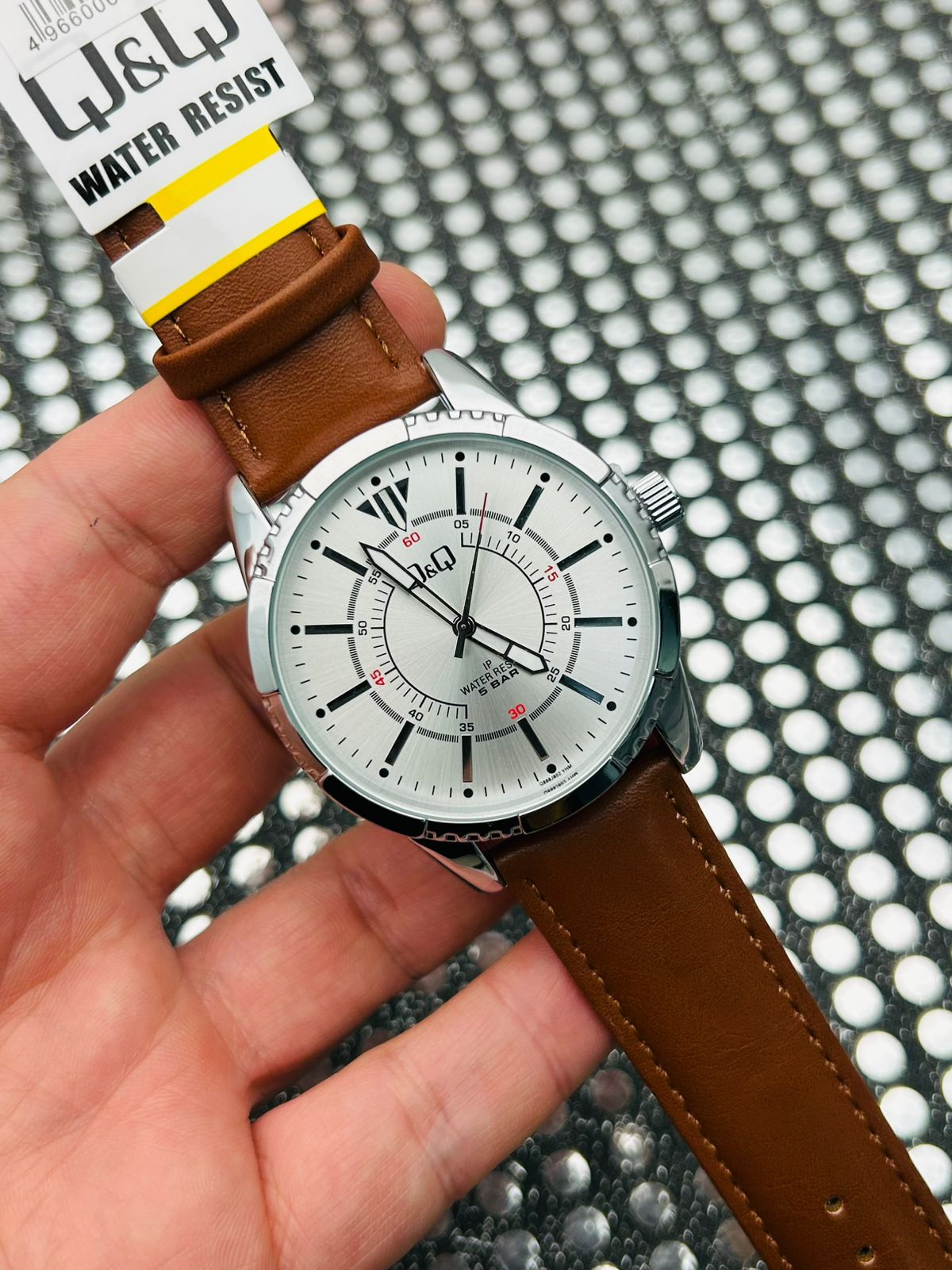 Reloj Q&Q Pulso en Cuero para Hombre