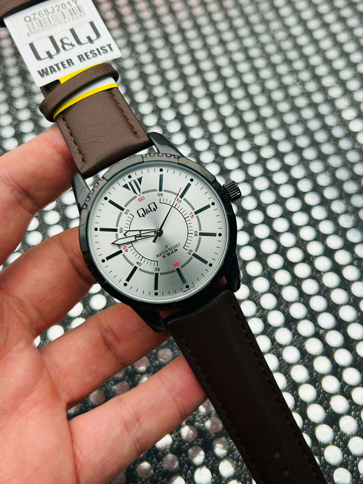 Reloj Q&Q Pulso en Cuero para Hombre