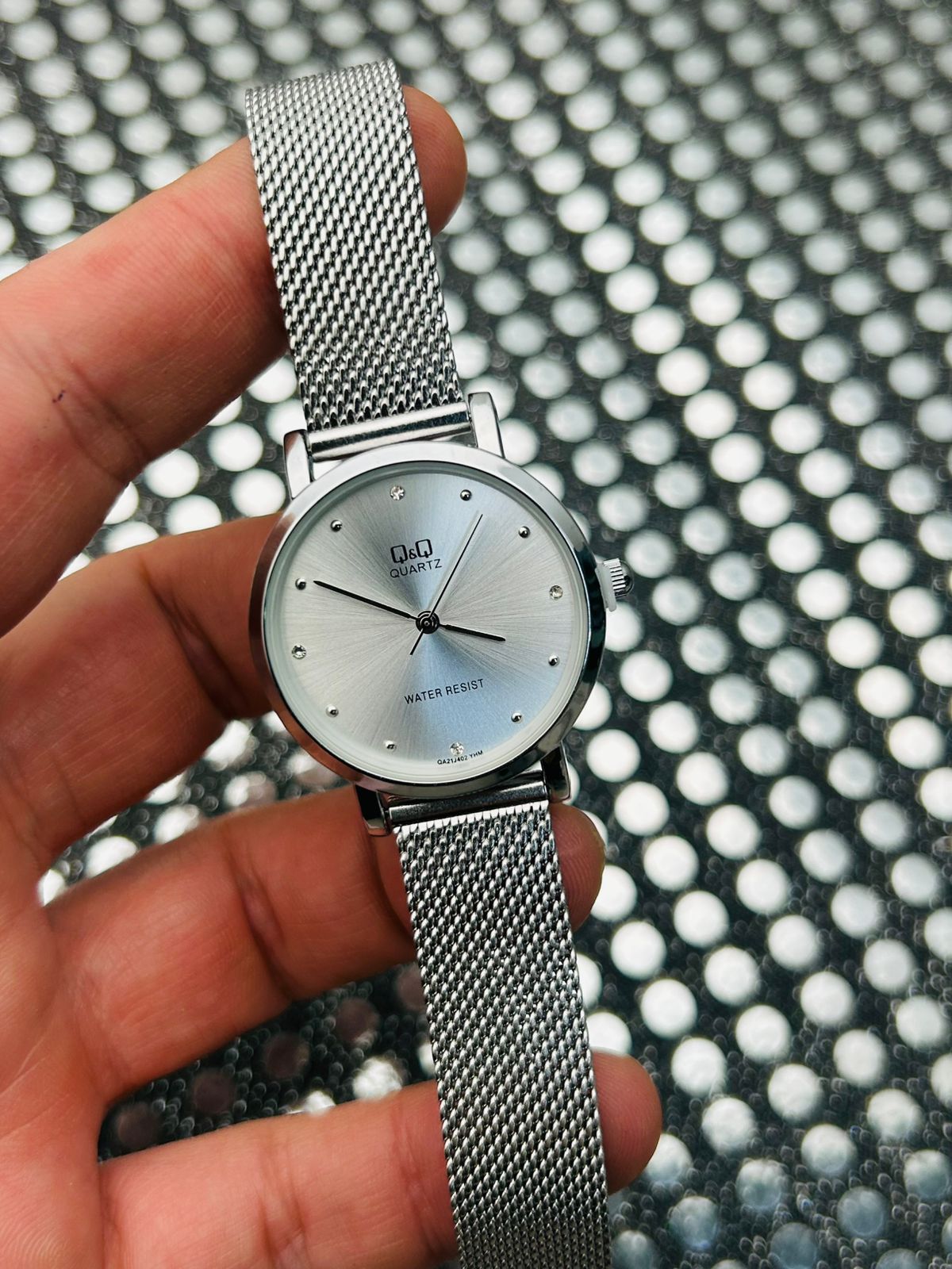 Reloj Q&Q pulso en acero