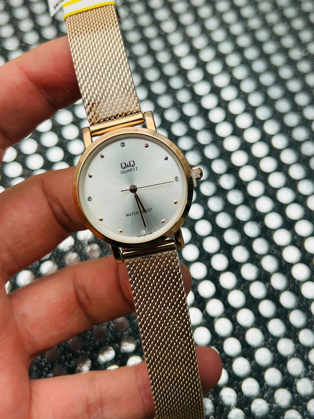 Reloj Q&Q pulso en acero