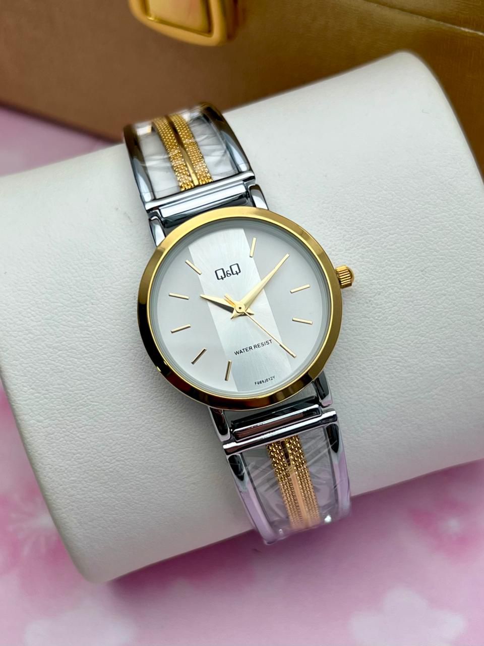 Reloj Q&Q para Dama