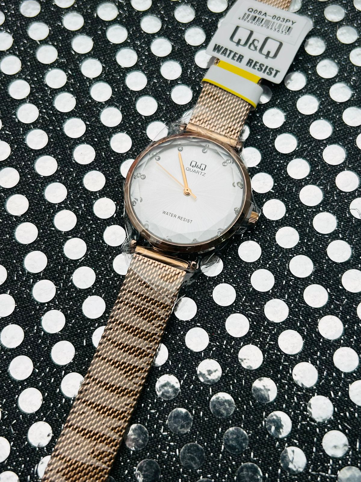 Reloj Q&Q pulso en acero QZ81J202Y
