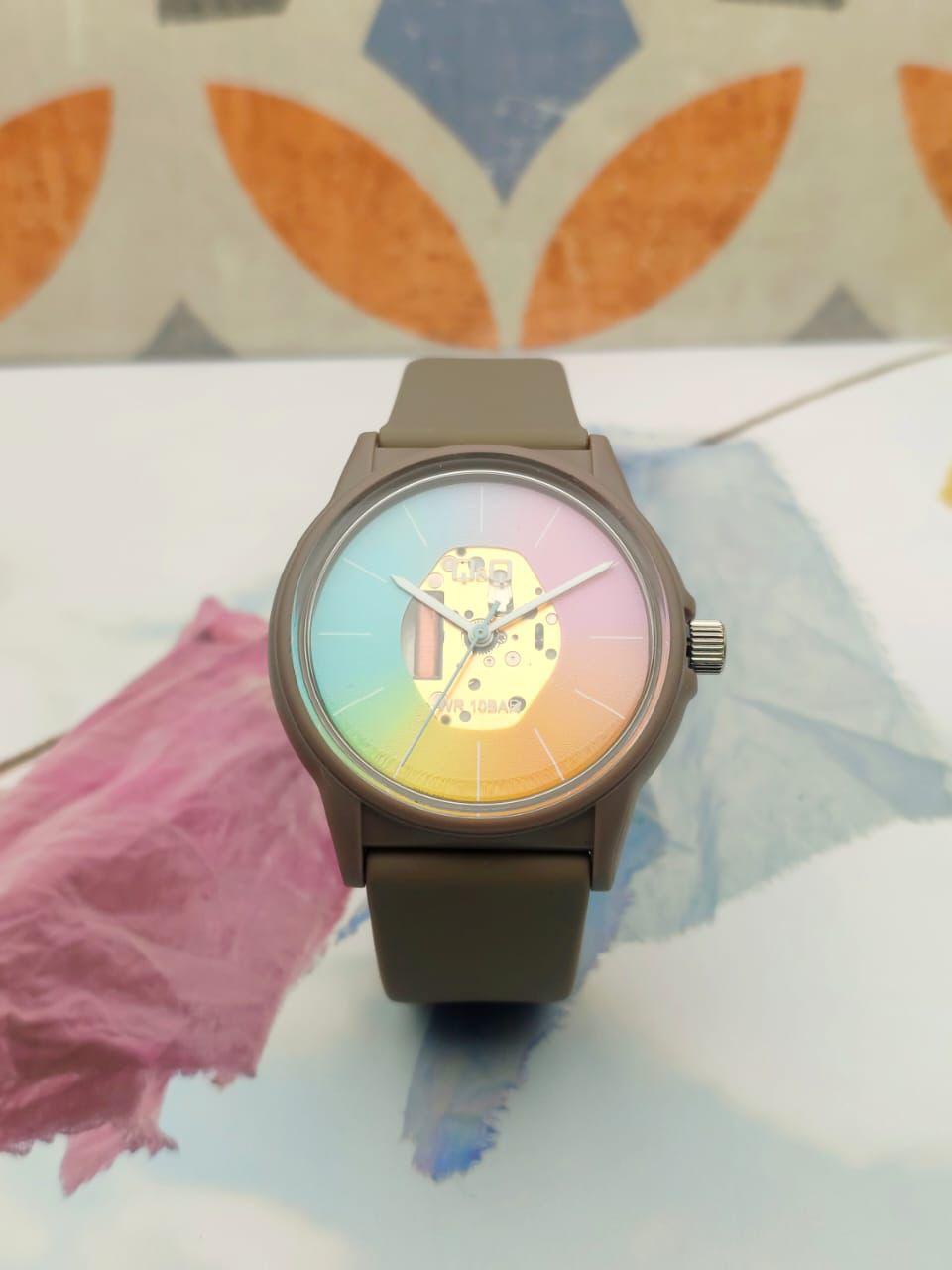 Reloj para dama Q&Q V39A-515VY