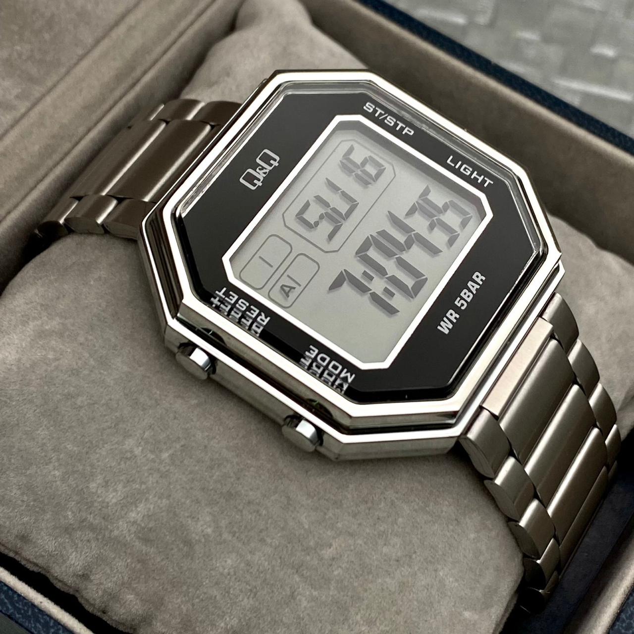 Reloj Q&Q para caballero M206P