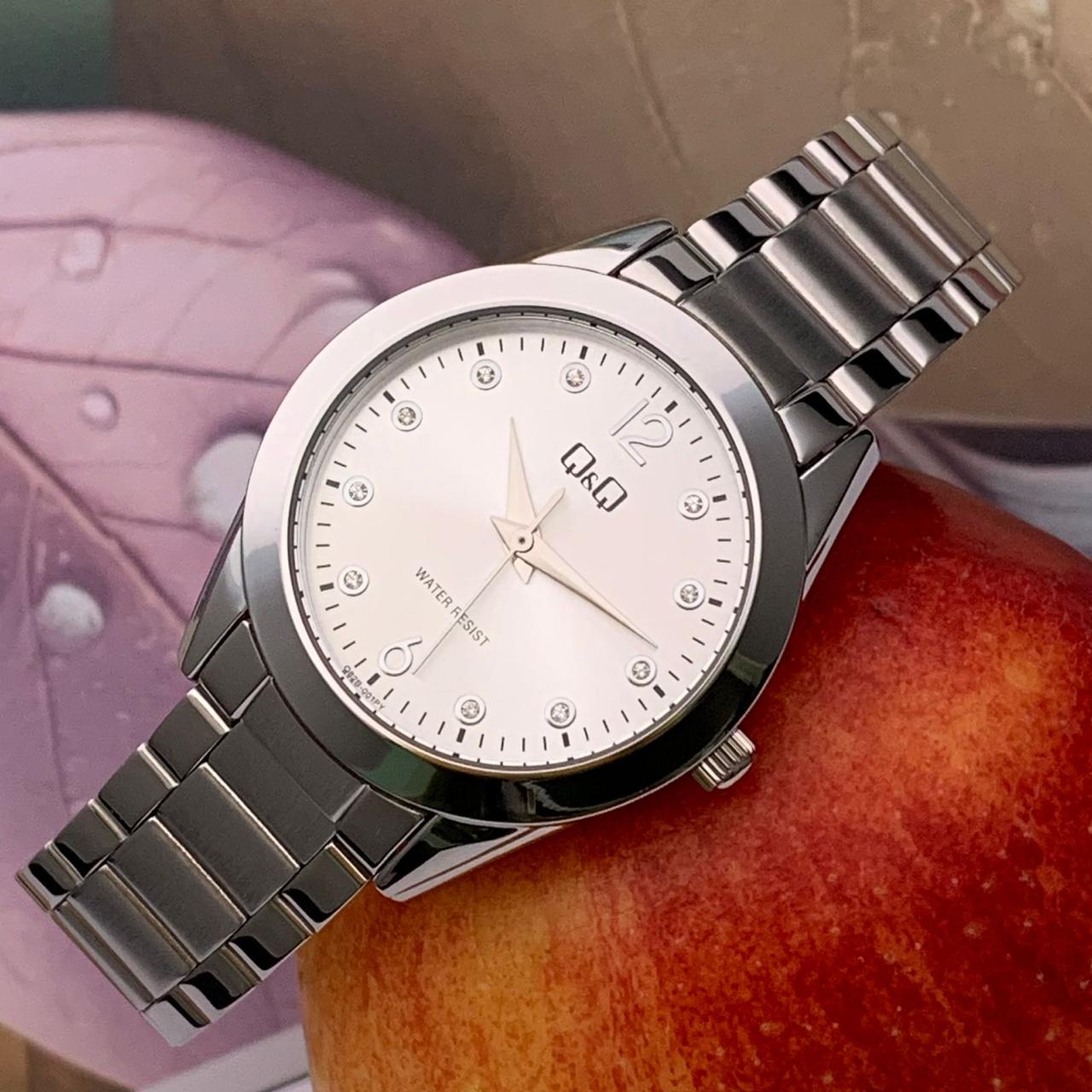 Reloj Q&Q para dama Q82BP
