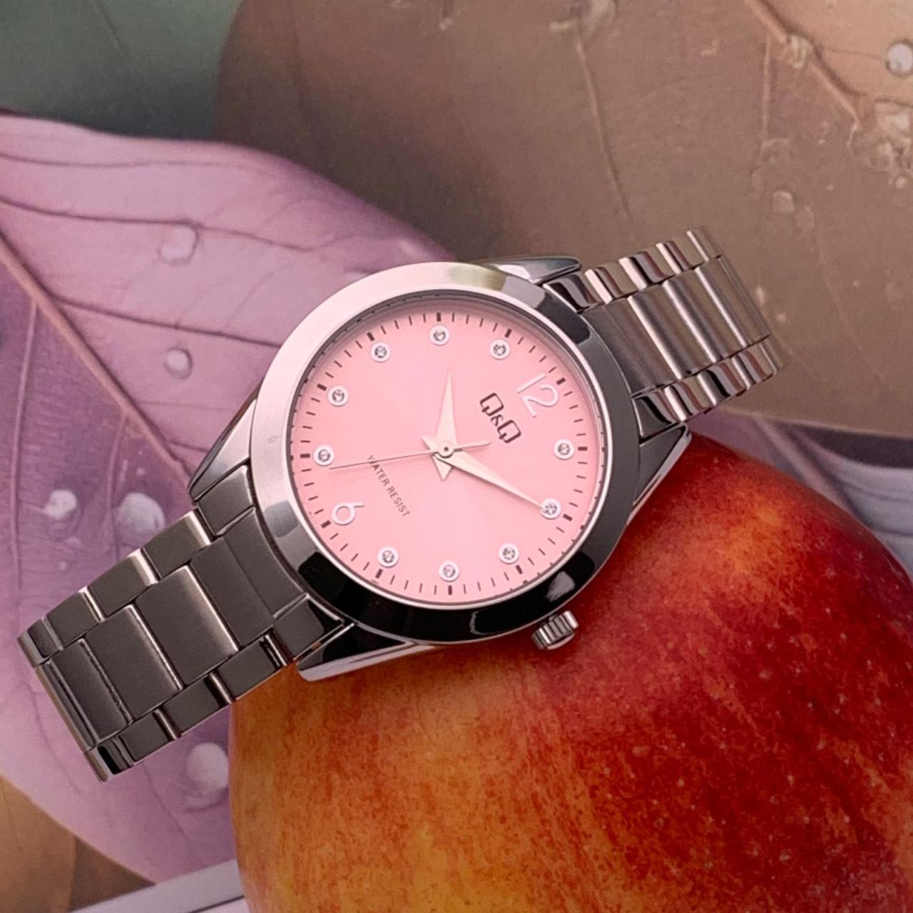 Reloj Q&Q para dama Q82BP