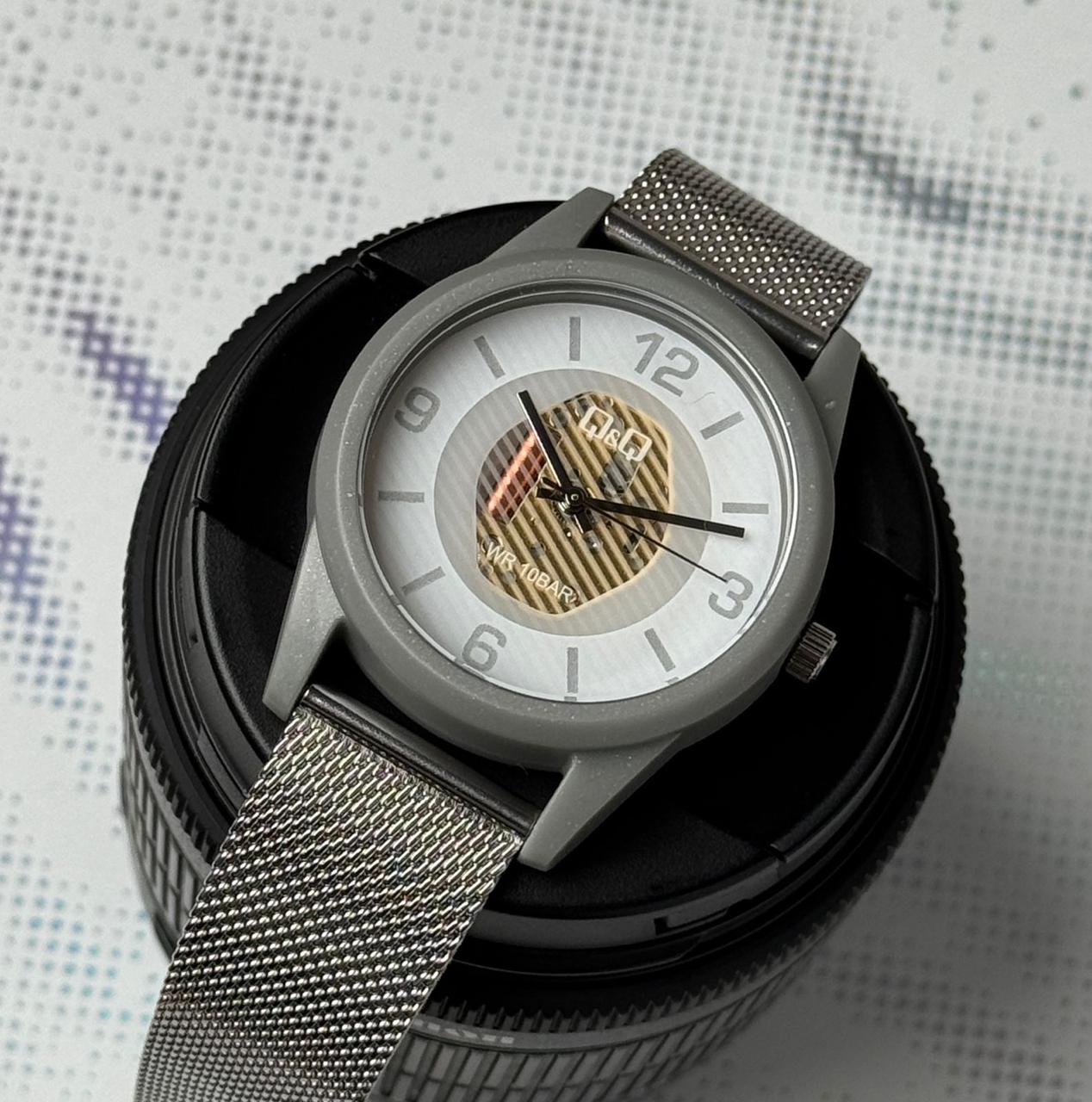 Reloj para caballero Q&Q V-08AP