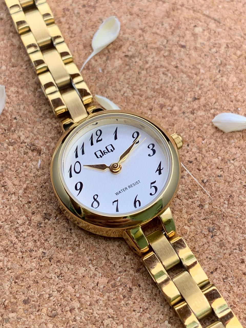 Reloj para dama Q&Q Q55B