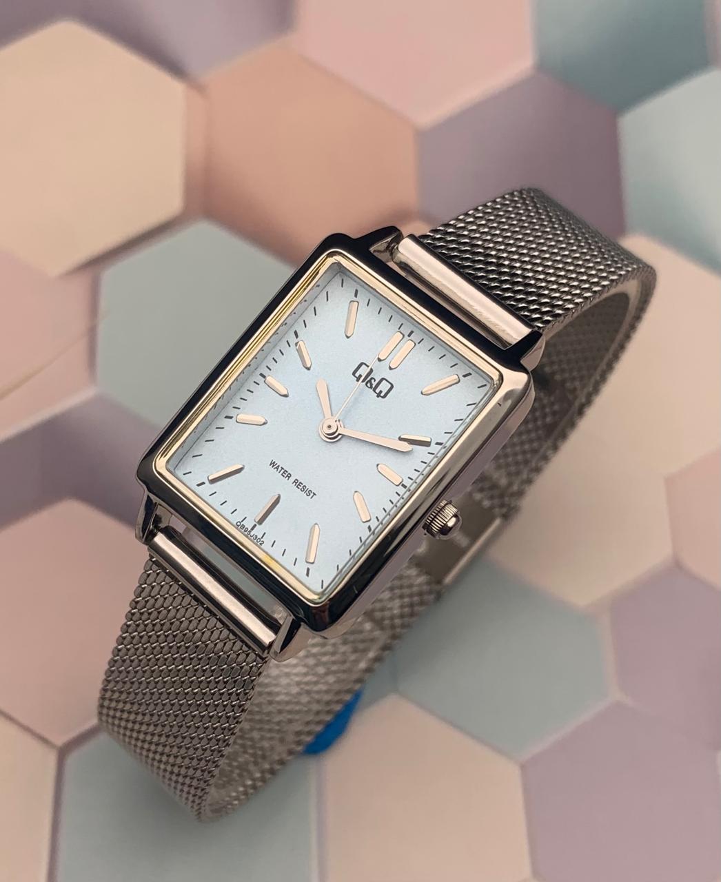 Reloj Q&Q para dama QB95P