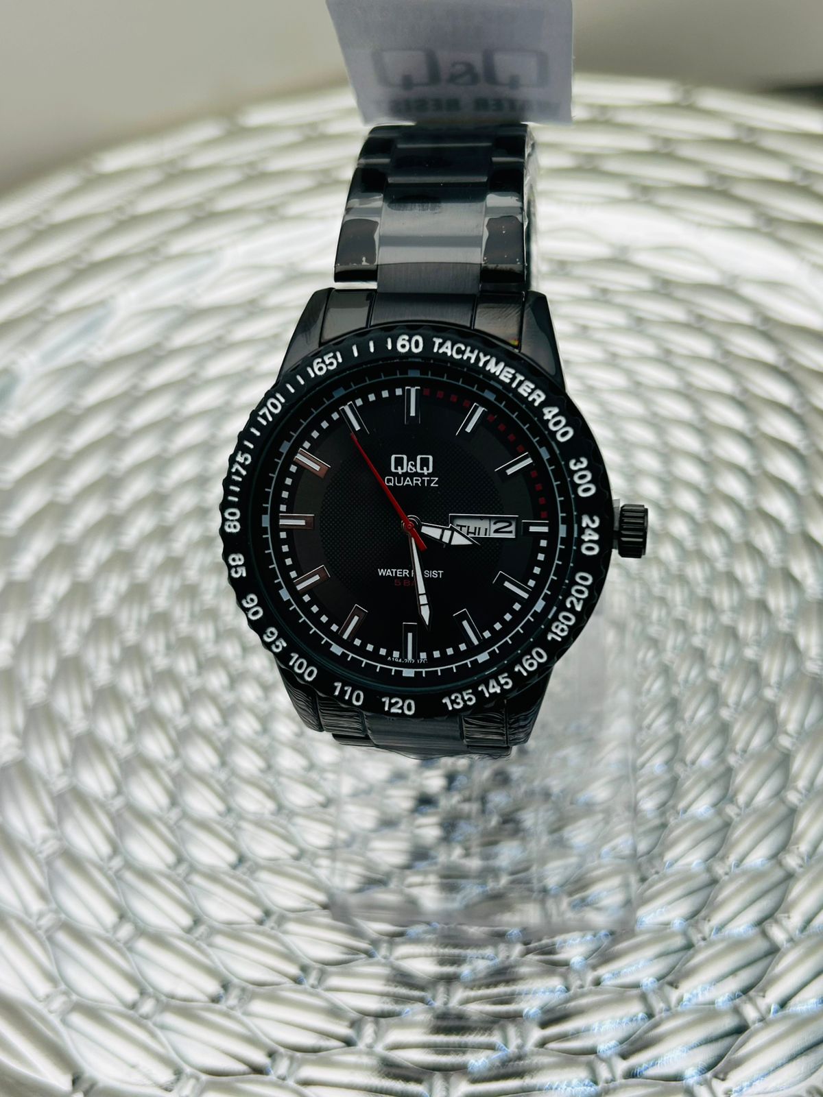 Reloj Q&Q deportivo en acero para caballero