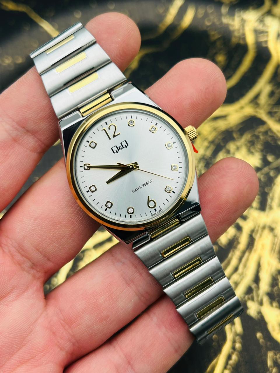 Reloj Q&Q Q84B-008PY