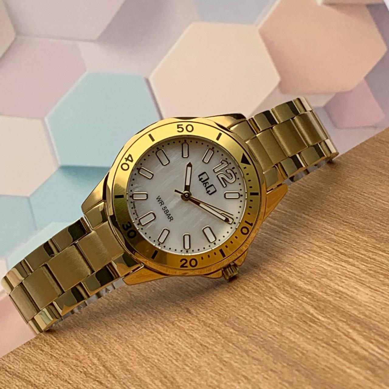 Reloj Q&Q para dama Q88B