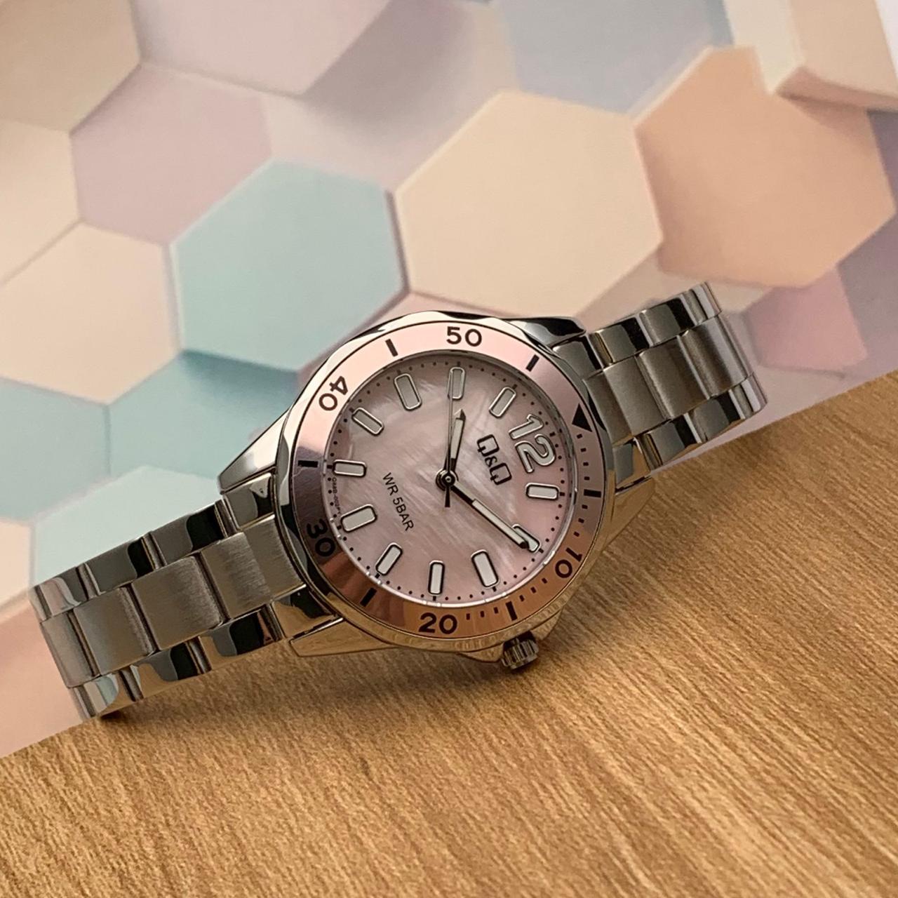 Reloj Q&Q para dama Q88B