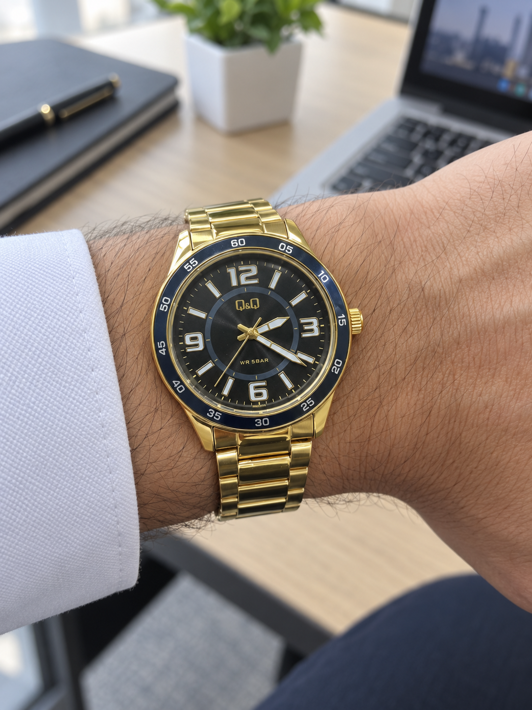 Reloj Q&Q Pulso En Acero Para Hombre QB22J418Y!