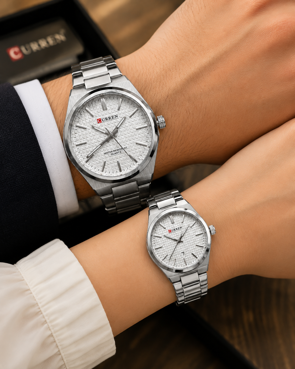 Reloj Parejas  Curren  8439 + Esfero Curren+ Bolsa de Regalo✅