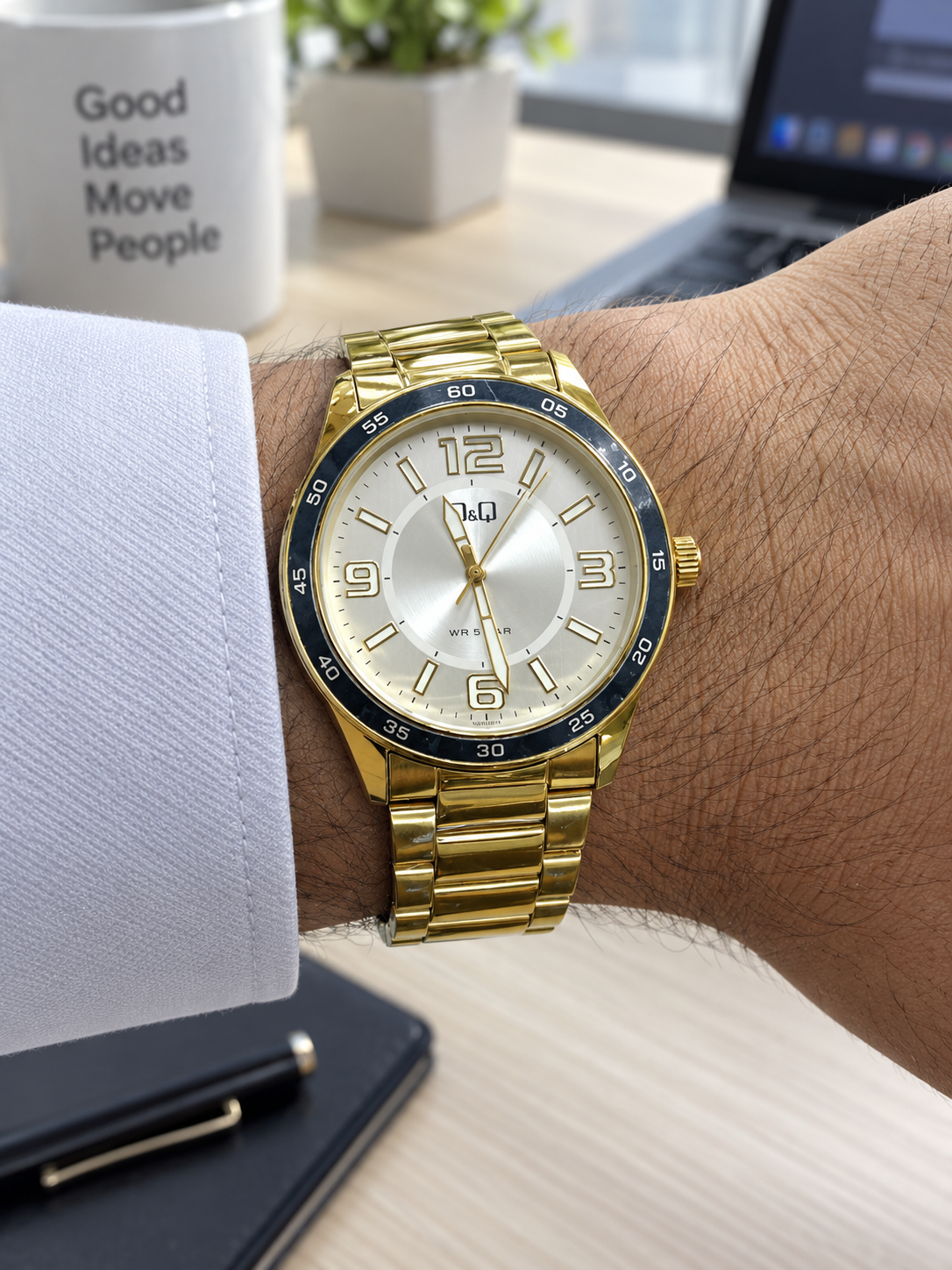 Reloj Q&Q Pulso En Acero Para Hombre QB22J418Y!