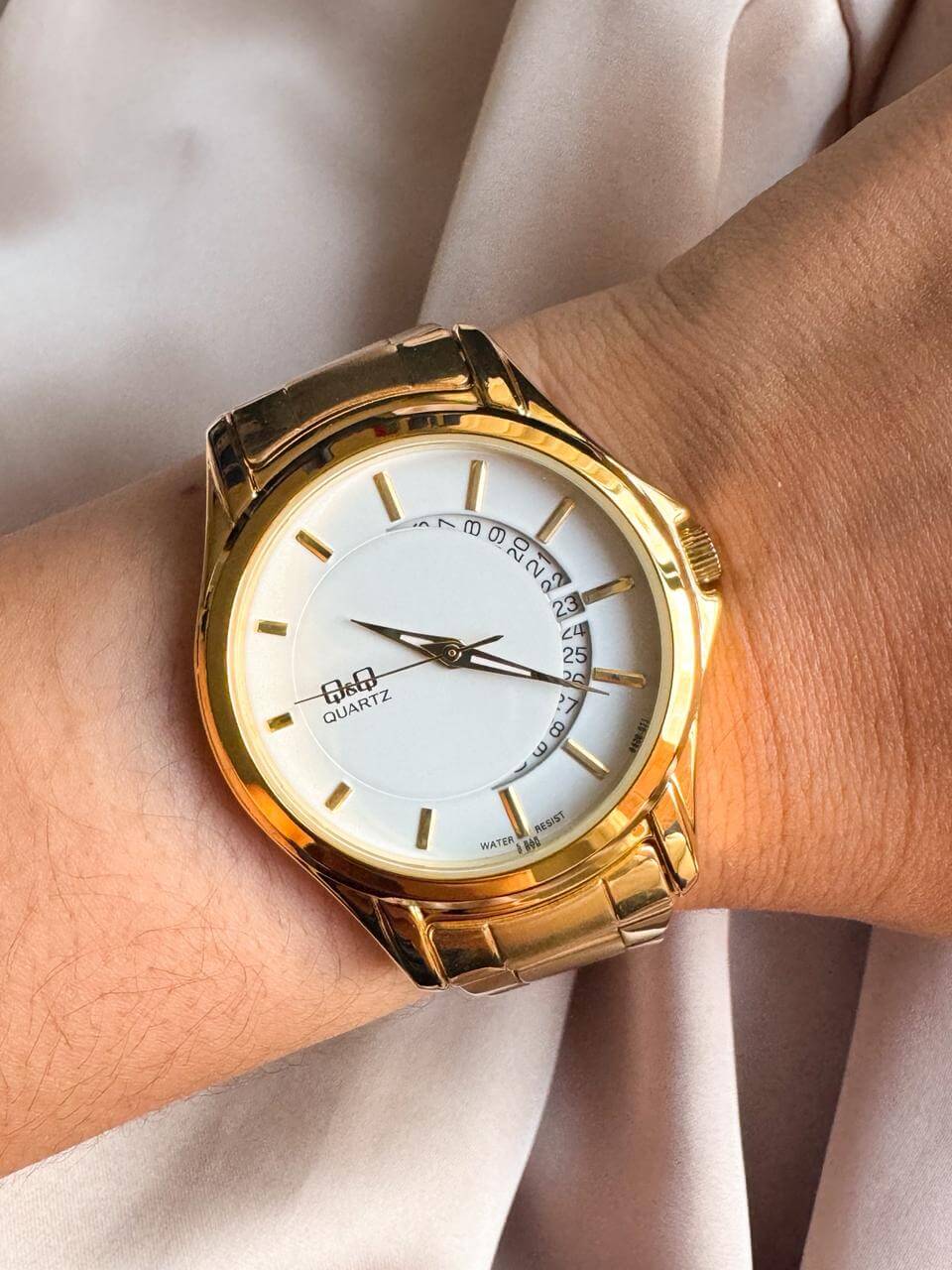 Reloj Q&Q A436-811Y ⌚