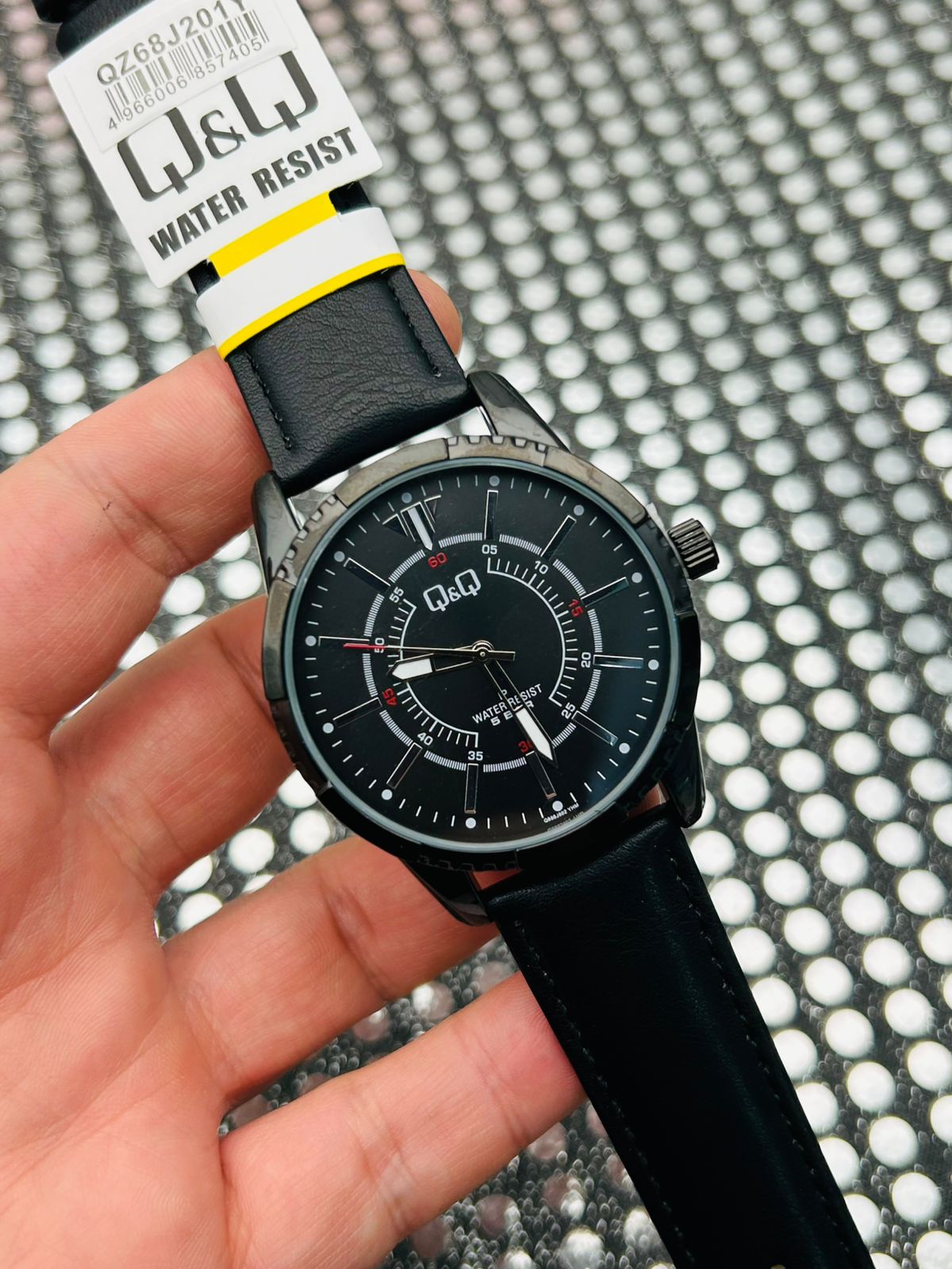 Reloj Q&Q Pulso en Cuero para Hombre Negro