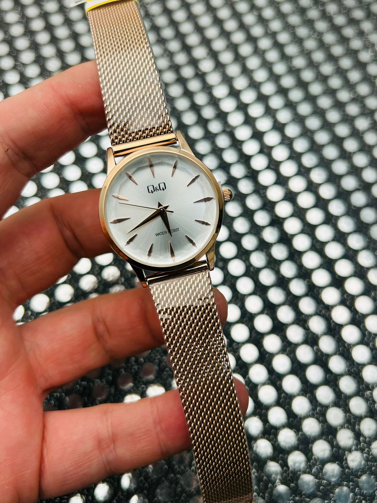 Q&Q Gold Edition
