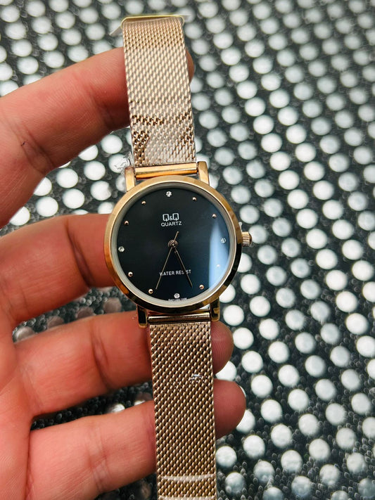 Reloj Q&Q pulso en acero