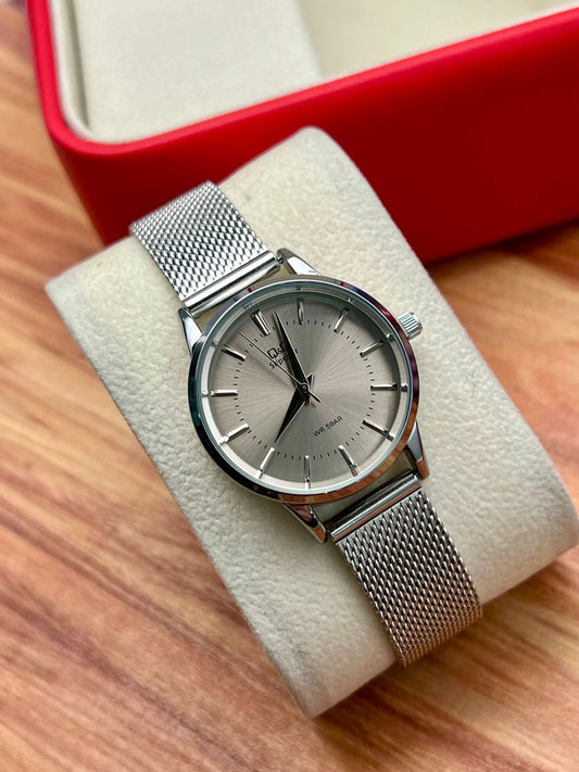 Reloj Q&Q para dama