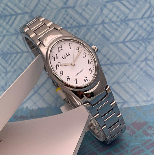 Reloj de dama Q20AP Q&Q