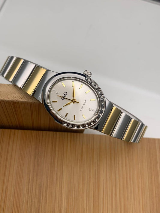 Reloj Q&Q para dama Q95B-99P