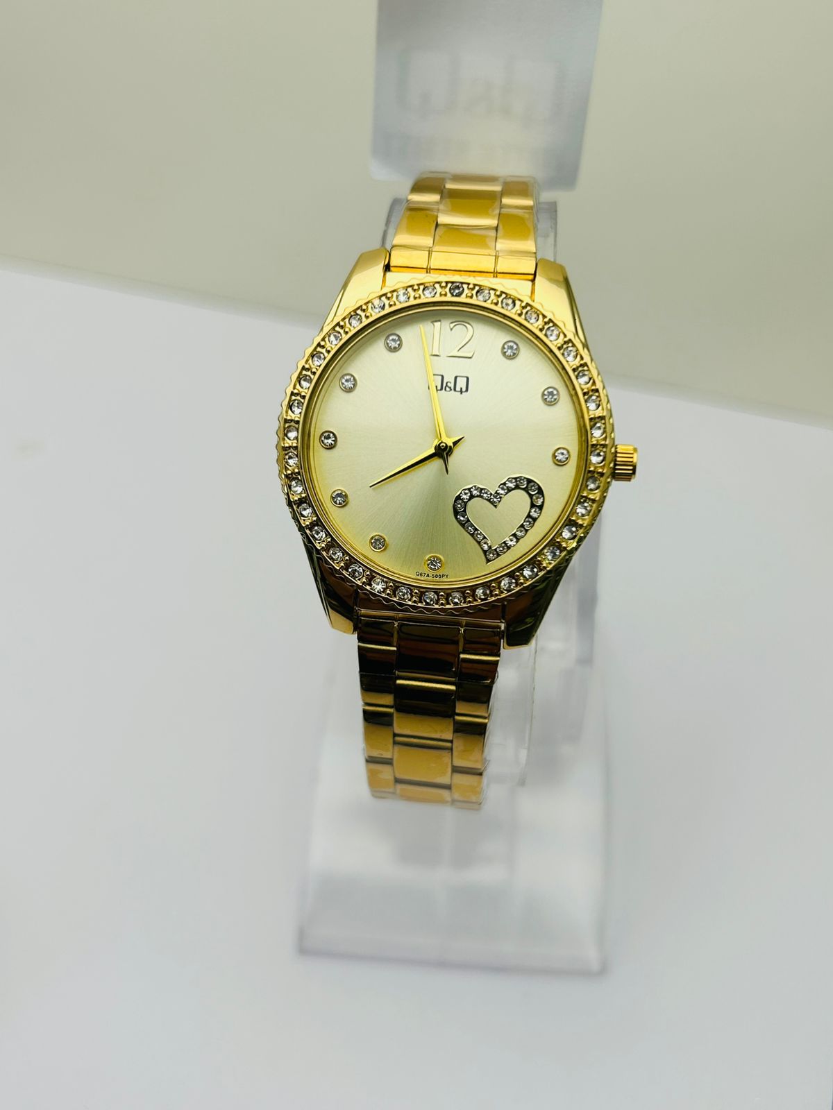 Reloj Q&Q corazón para dama