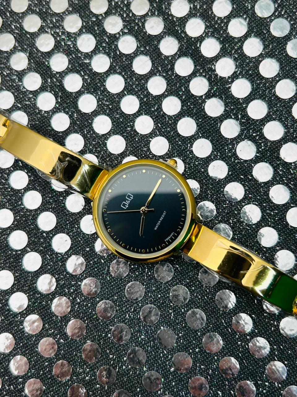 Reloj Q&Q para dama pulsera