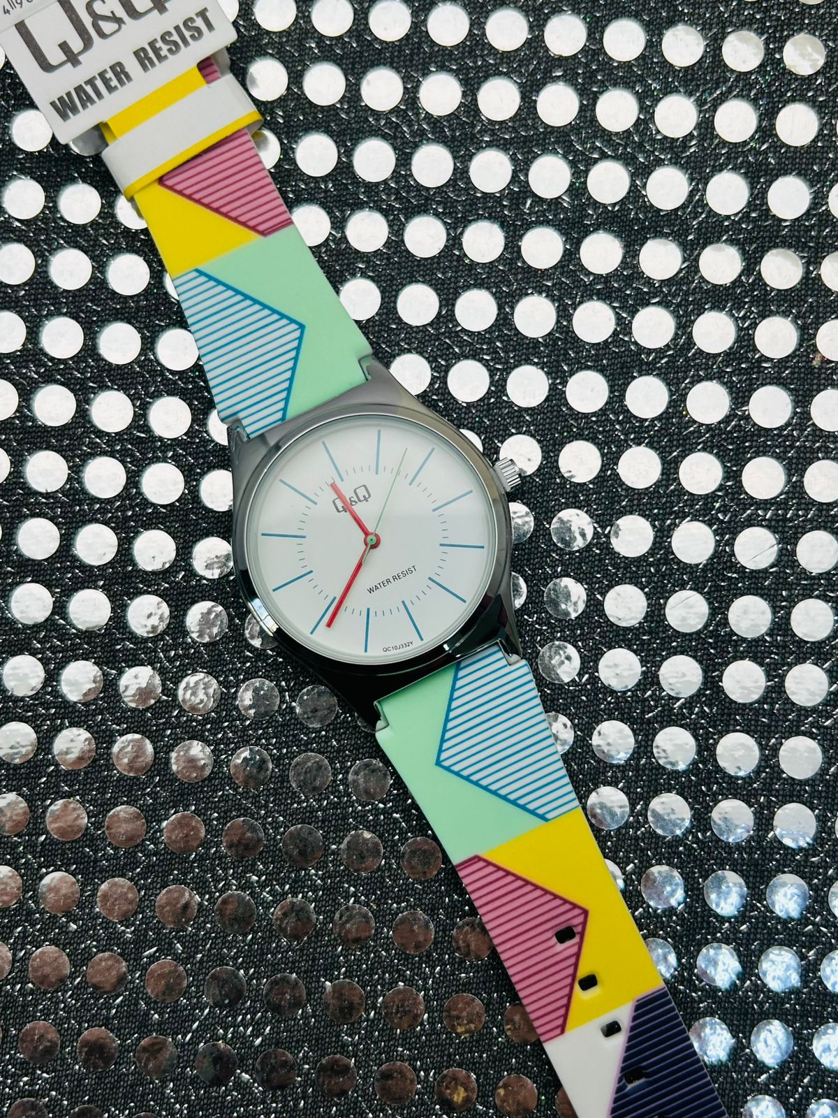Reloj Q&Q en goma unisex