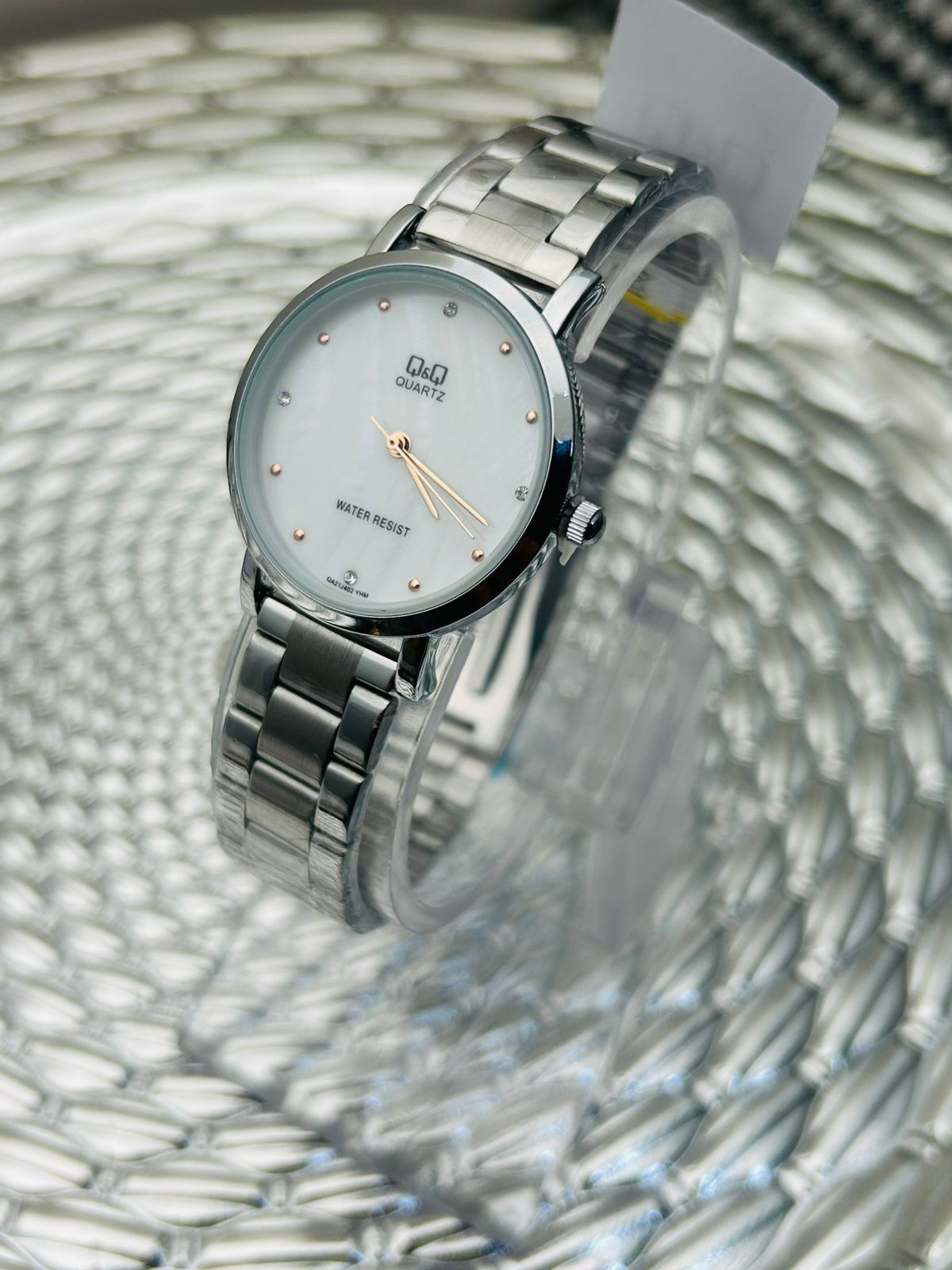 Reloj Q&Q para dama clásico
