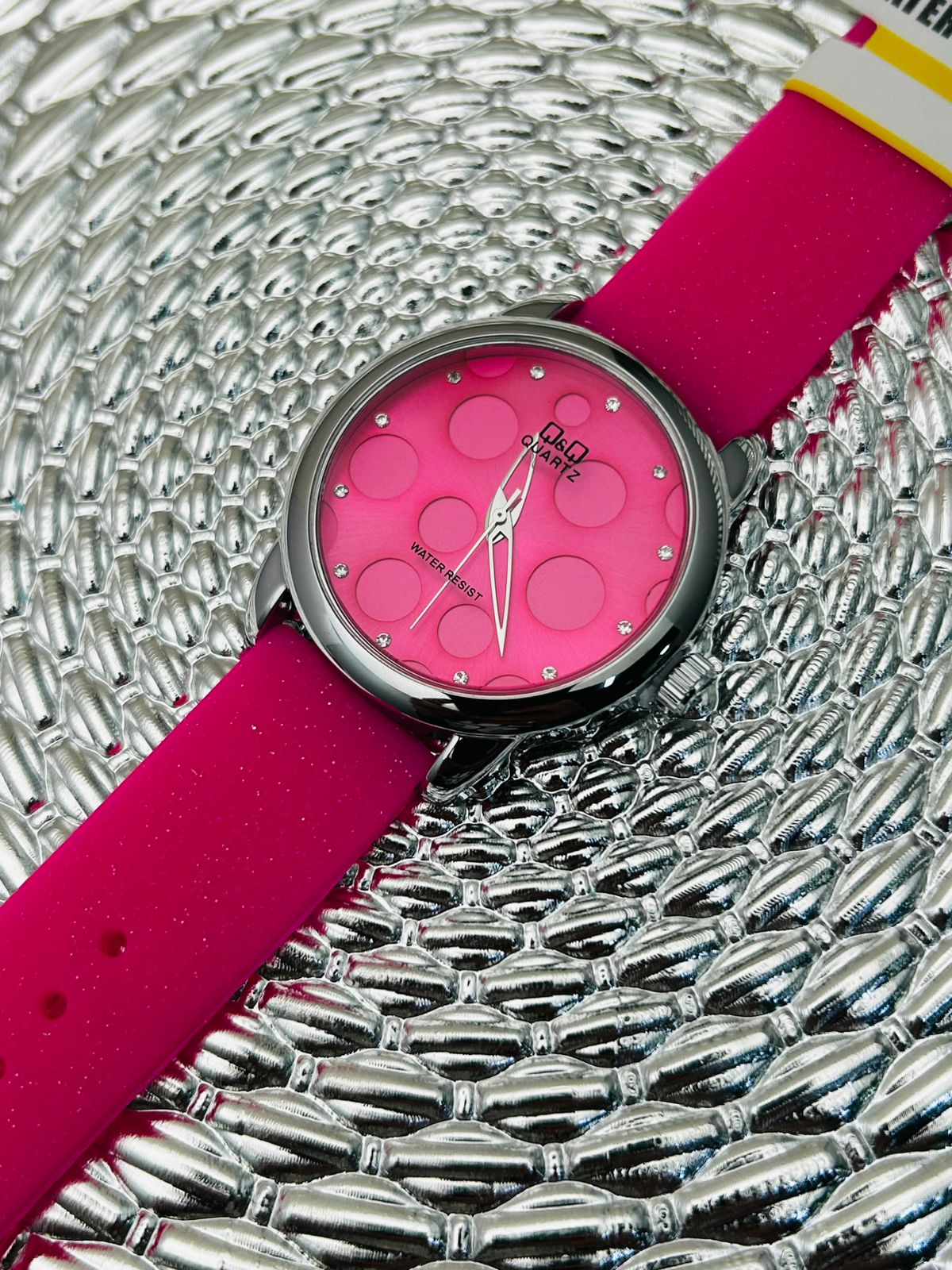 Reloj Q&Q para dama burbuja escarchado