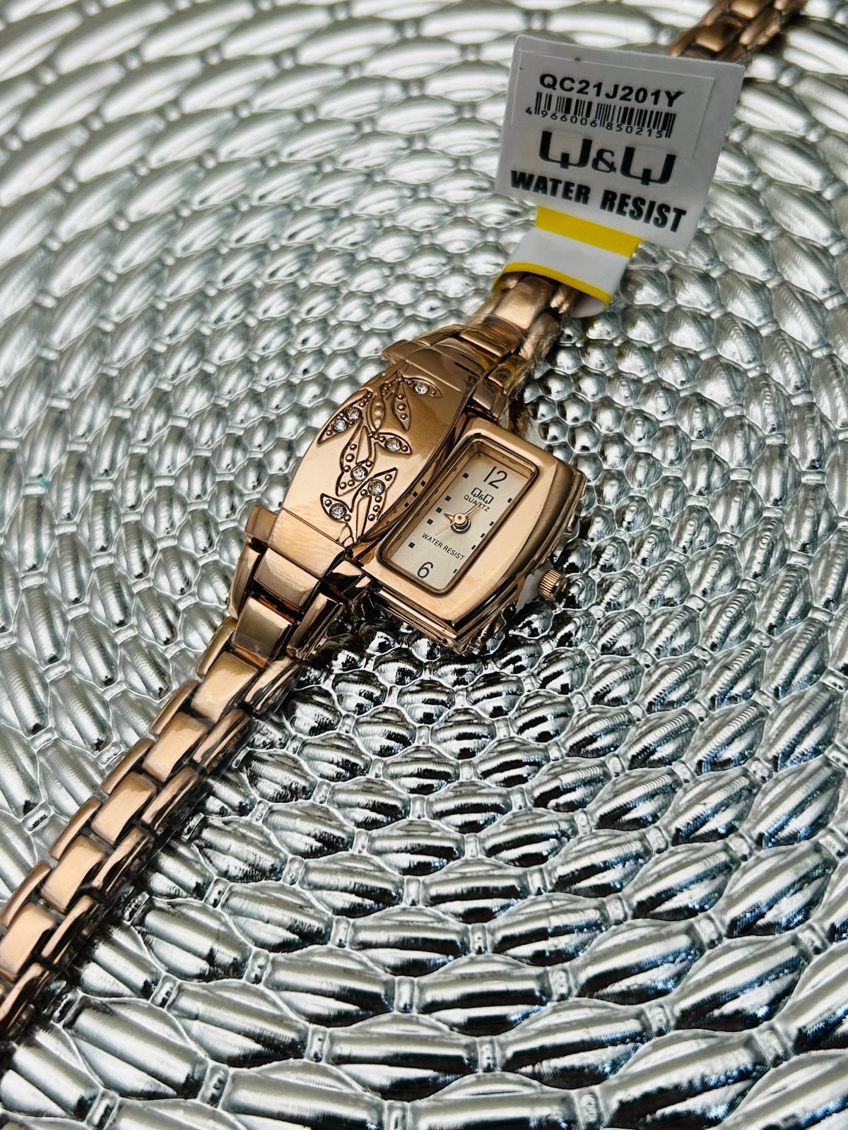 Reloj Q&Q para dama cofre