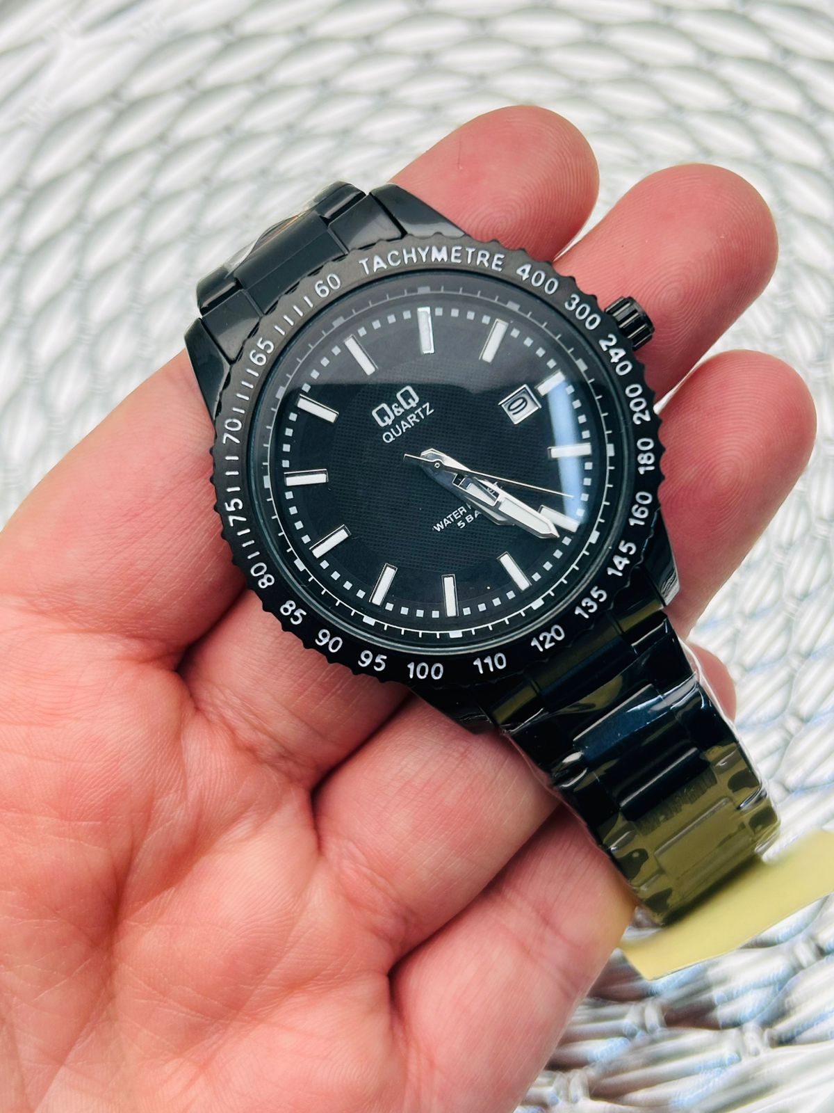 Reloj Q&Q Deportivo en Acero – Calendario Día