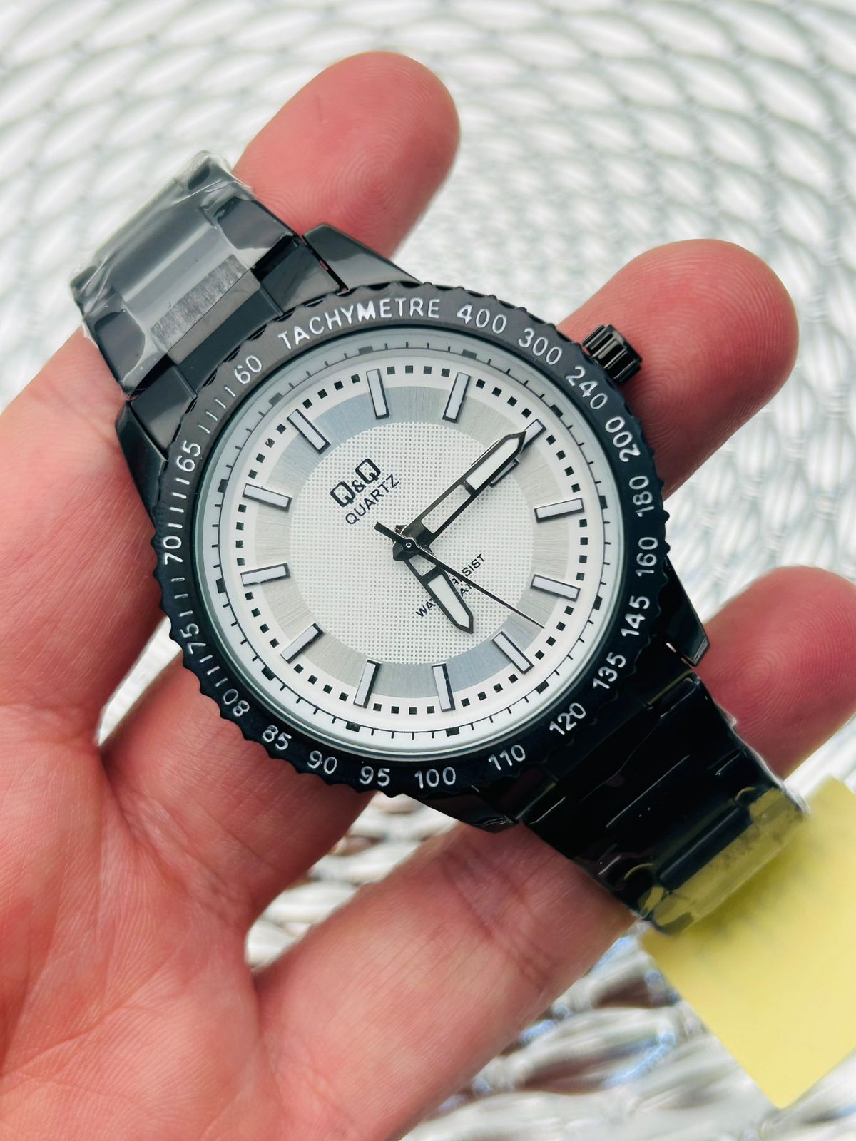 Reloj Q&Q Deportivo en Acero – Calendario Día