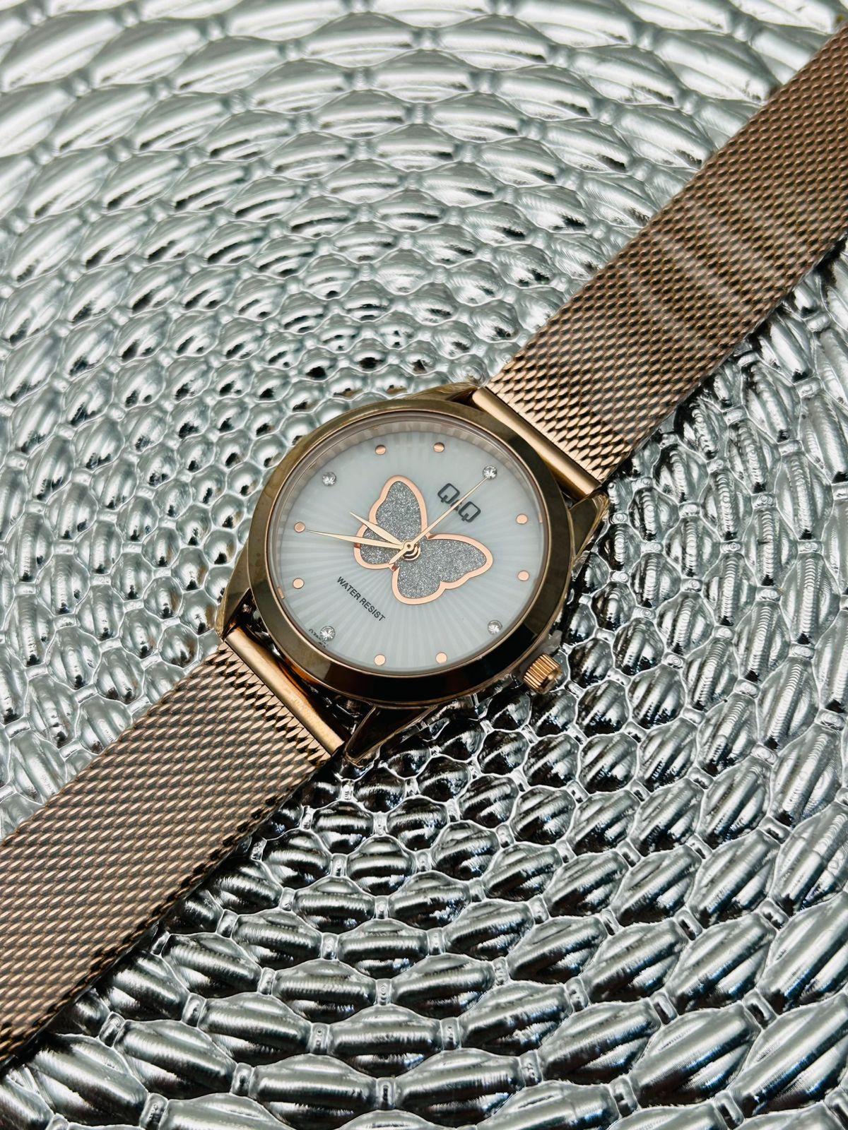 Reloj Q&Q Mariposa QZ81j