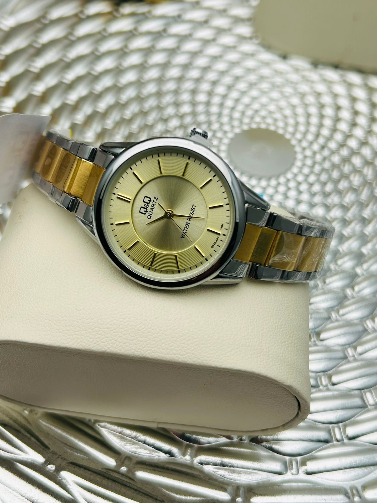 Reloj Q&Q  Dama 08A-003PY