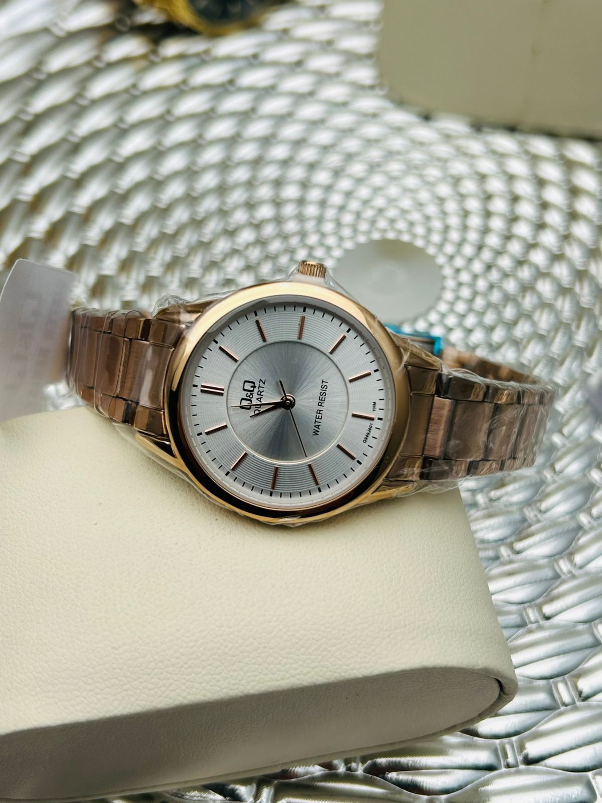 Reloj Q&Q  Dama 08A-003PY