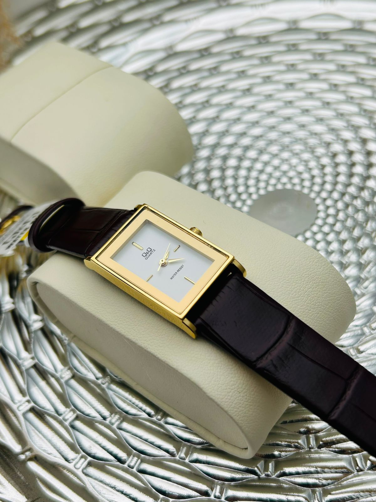 Reloj Q&Q DAMA CUERO  🎉