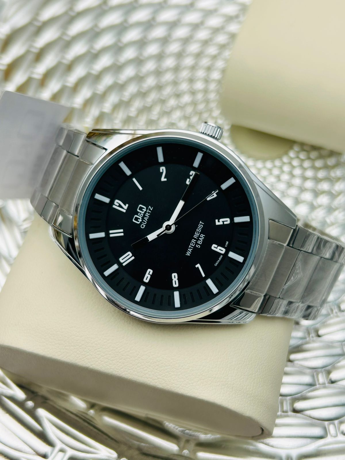 Reloj Q&Q QA54J404Y Analogo