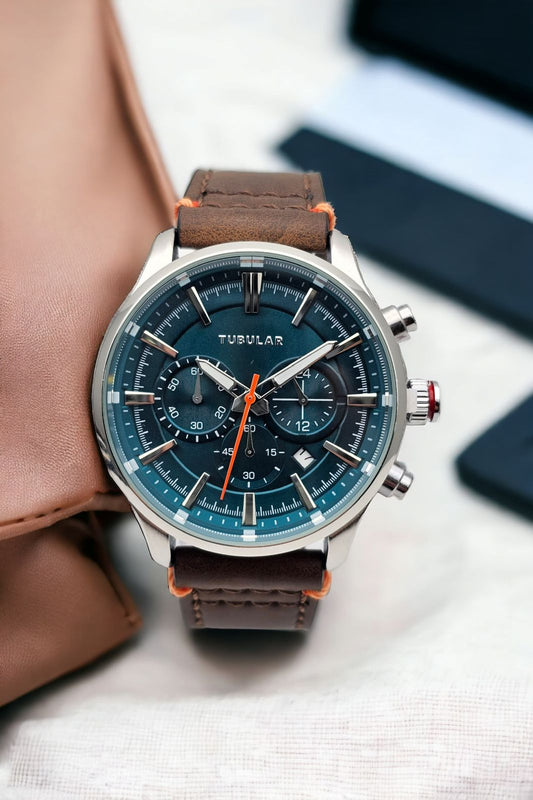 Reloj TUBULAR  CORREA CUERO