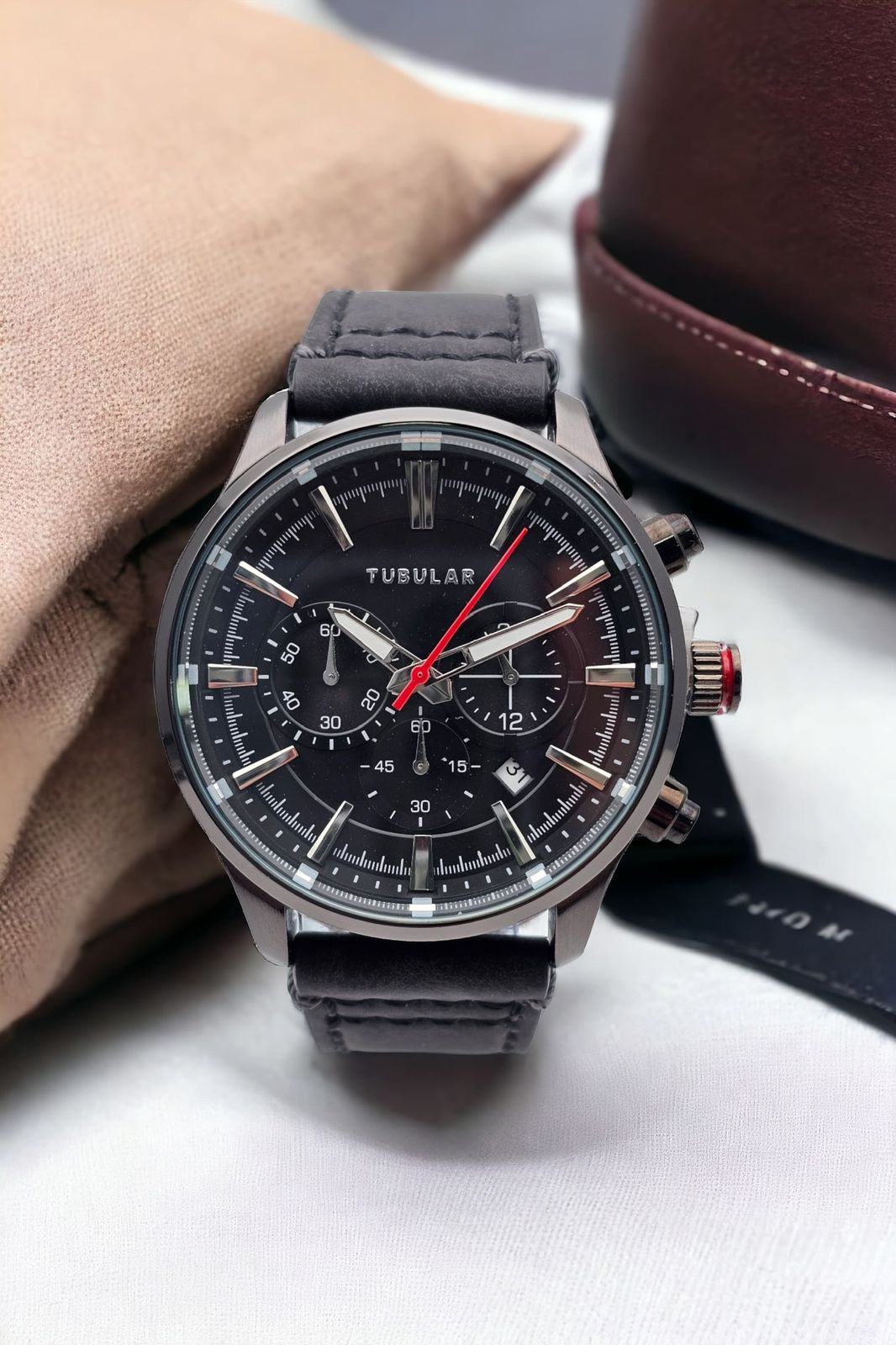 Reloj TUBULAR  CORREA CUERO