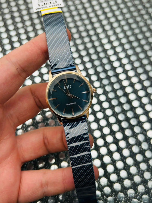 Q&Q Gold Edition