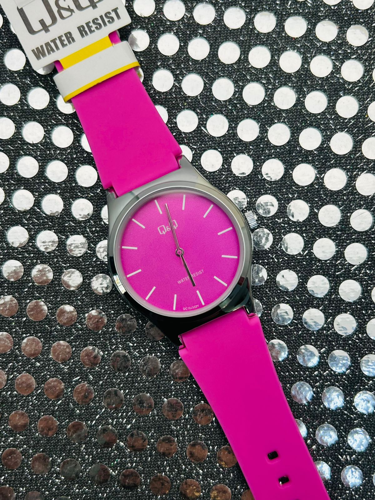 Reloj Q&Q en goma unisex