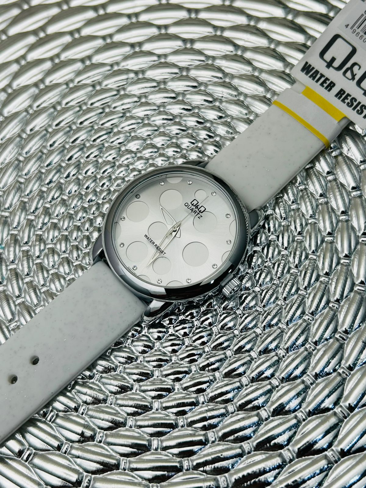 Reloj Q&Q para dama burbuja escarchado